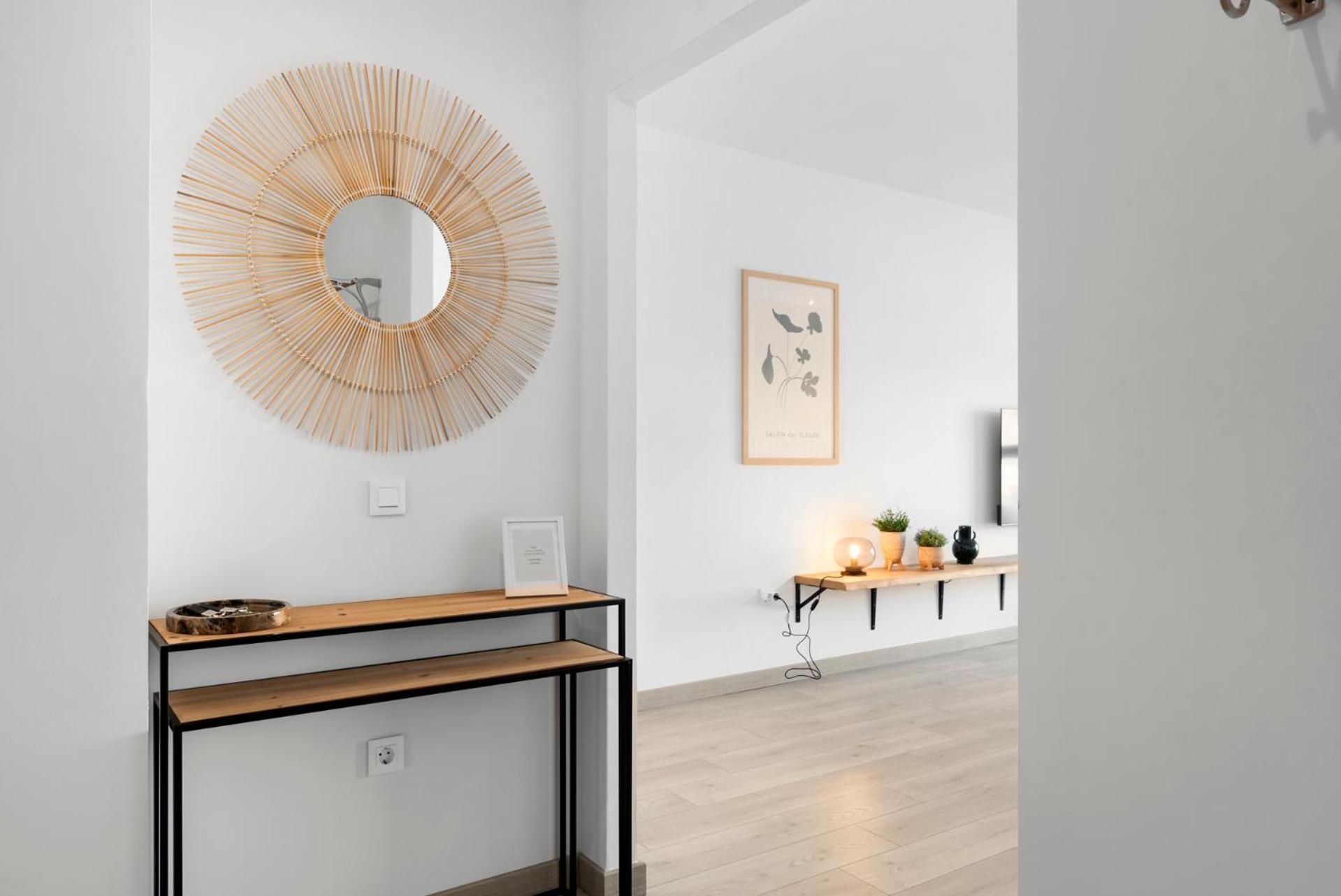 Beautiful 2-Bedroom Apartment Near Center And Beach 에스테포나 외부 사진