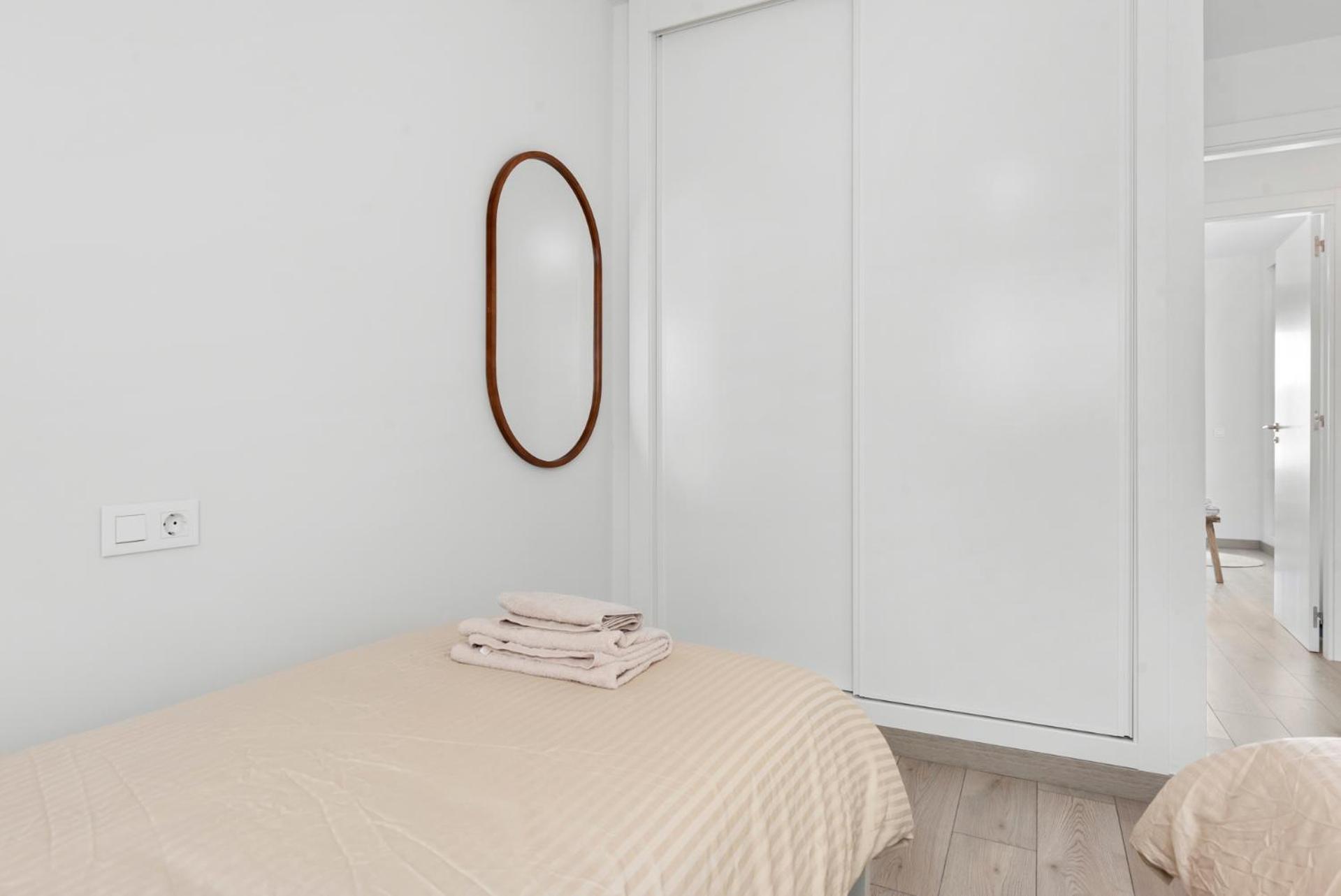 Beautiful 2-Bedroom Apartment Near Center And Beach 에스테포나 외부 사진